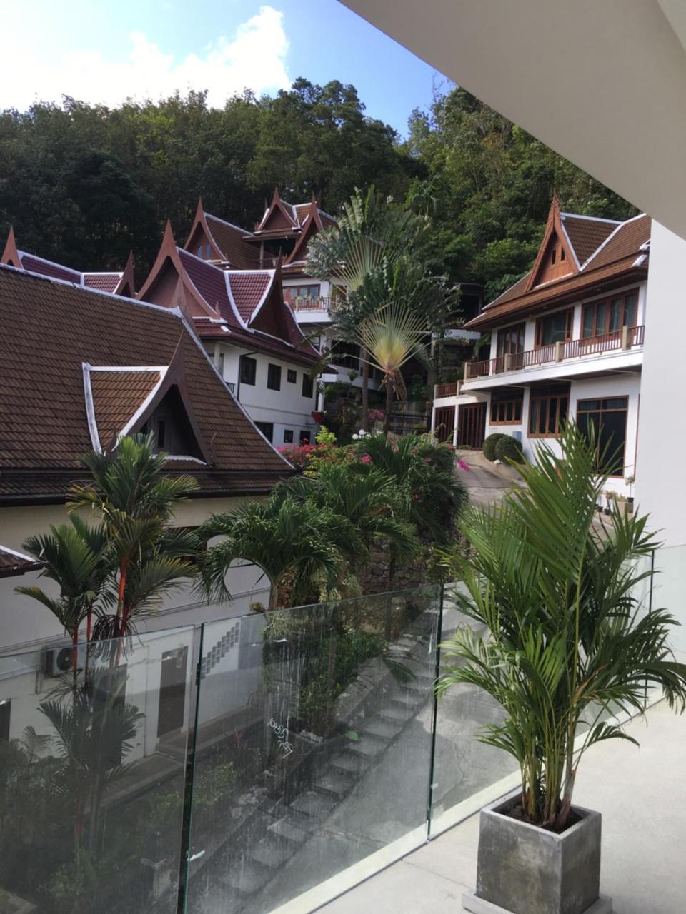 Patong Heights Hotel Exterior photo Thai style resort