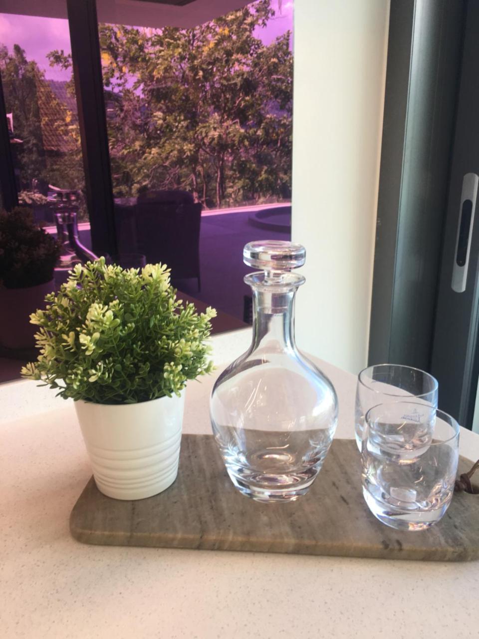 Patong Heights Hotel Exterior photo A decanter of water