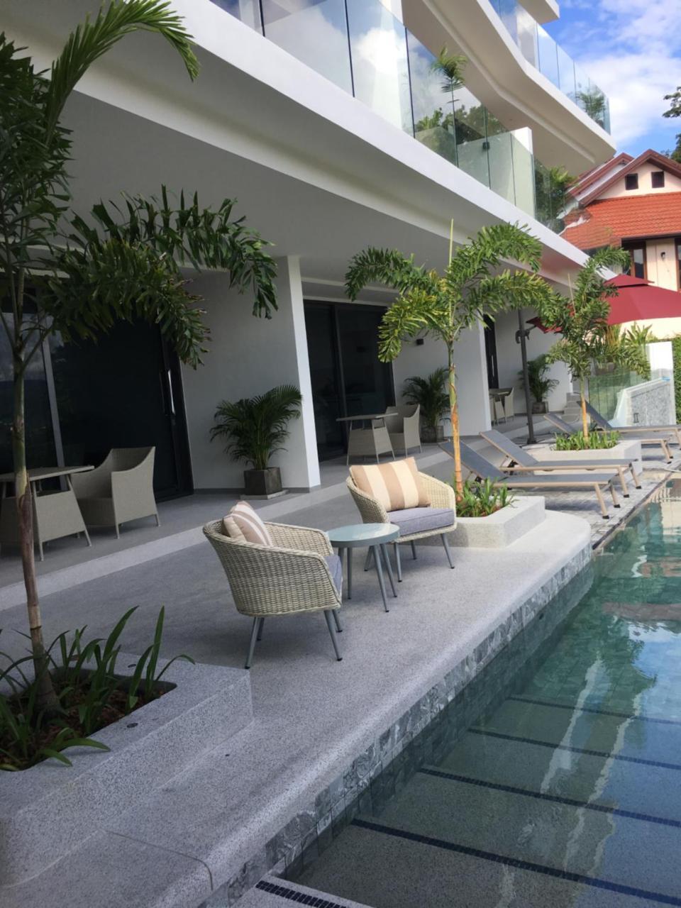 Patong Heights Hotel Exterior photo The pool at the hotel