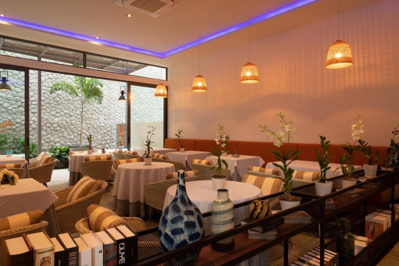 Patong Heights Hotel Exterior photo Restaurant in Mexico City