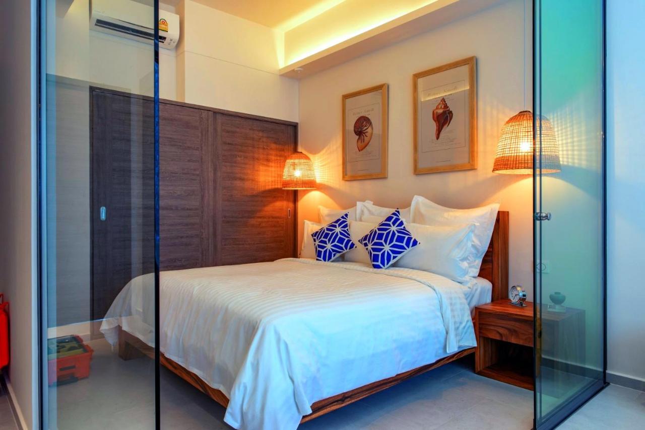 Patong Heights Hotel Exterior photo A bedroom at the hotel